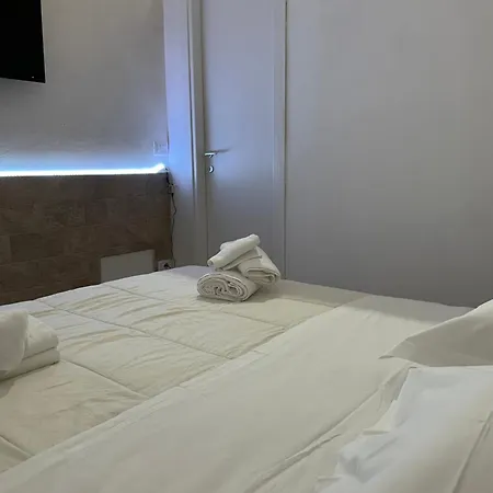 Maison 128 * バーリ