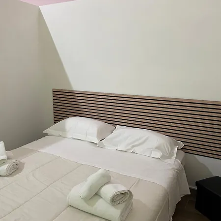 Maison 128 * バーリ