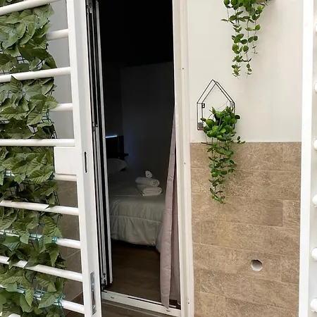 Maison 128 バーリ